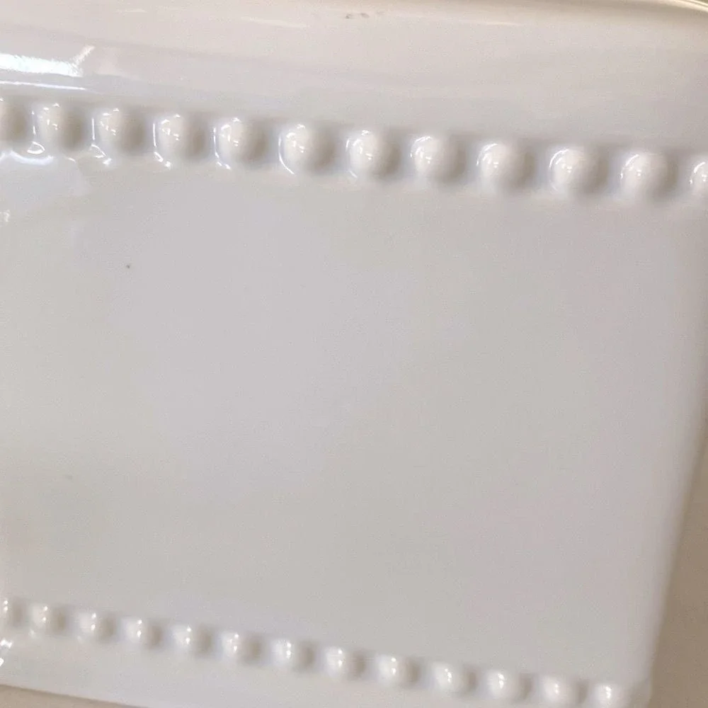 White Ceramic Beaded Tissue Box Cover Square Glossy Boutique Holder Vanity Decor